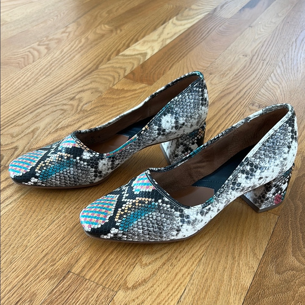 Franco Sarto Callan8.5 M Snake Print Black Multicolored 2" block heel pumps EUC - Picture 4 of 9